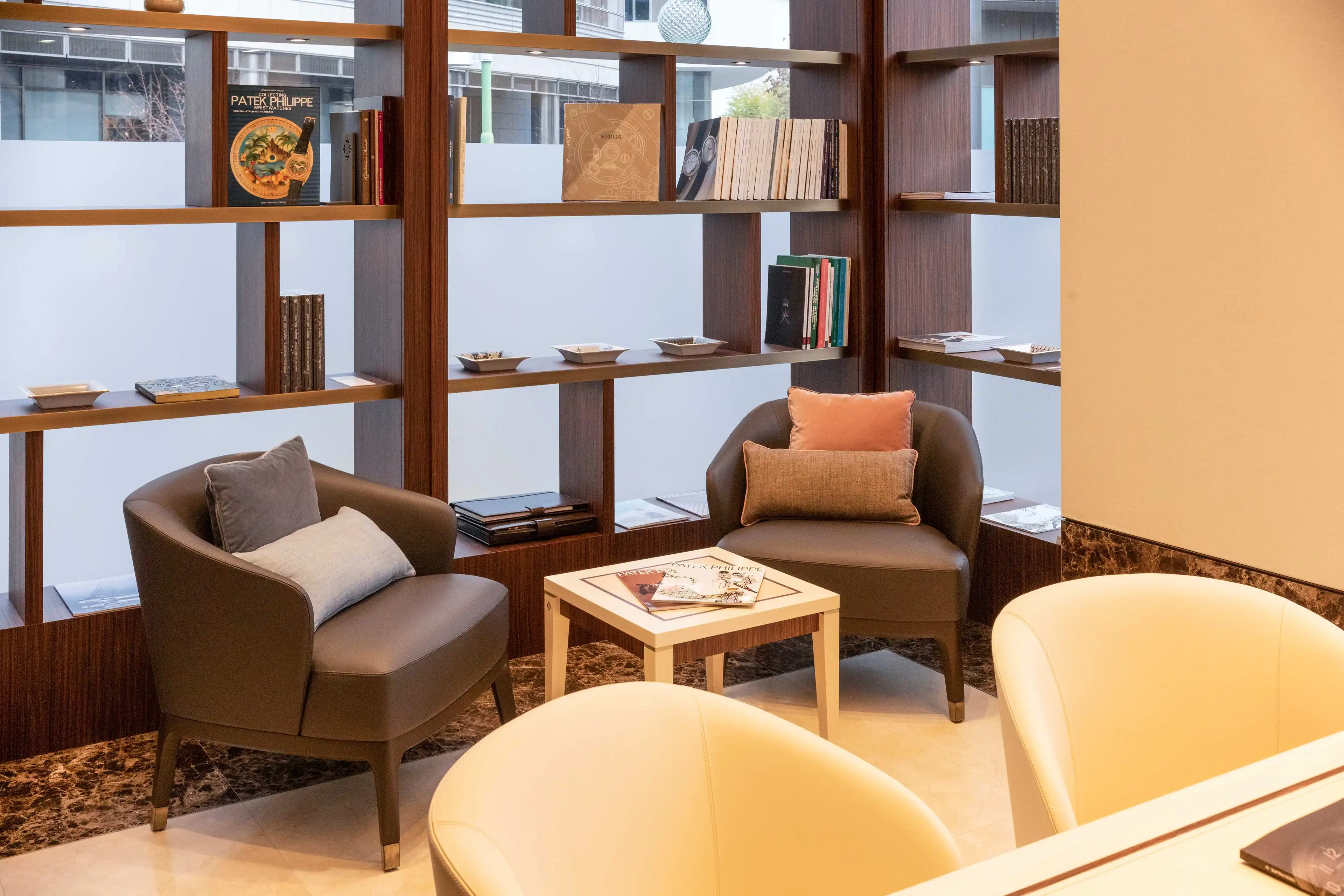 PP_POS_Italy_Milano_Orologeria_Luigi_Verga_interior_3