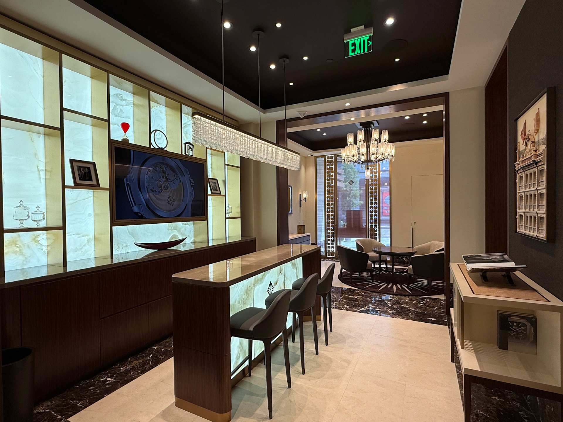 PP_POS_United_States_Columbus_The Diamond_Cellar_interior_2