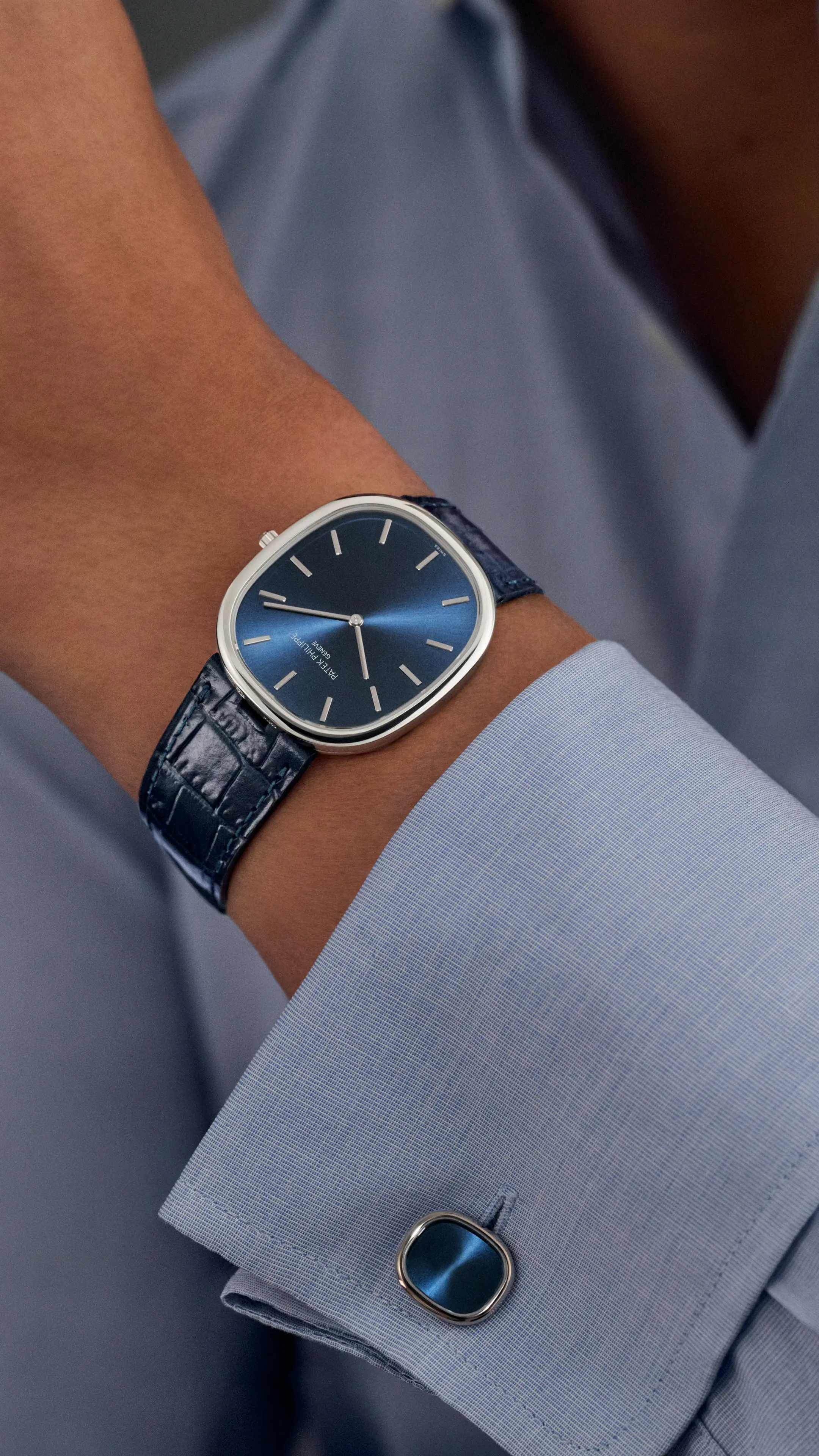 Golden Ellipse Blue Dial Platinum Watch ref. 5738P-001 | Patek