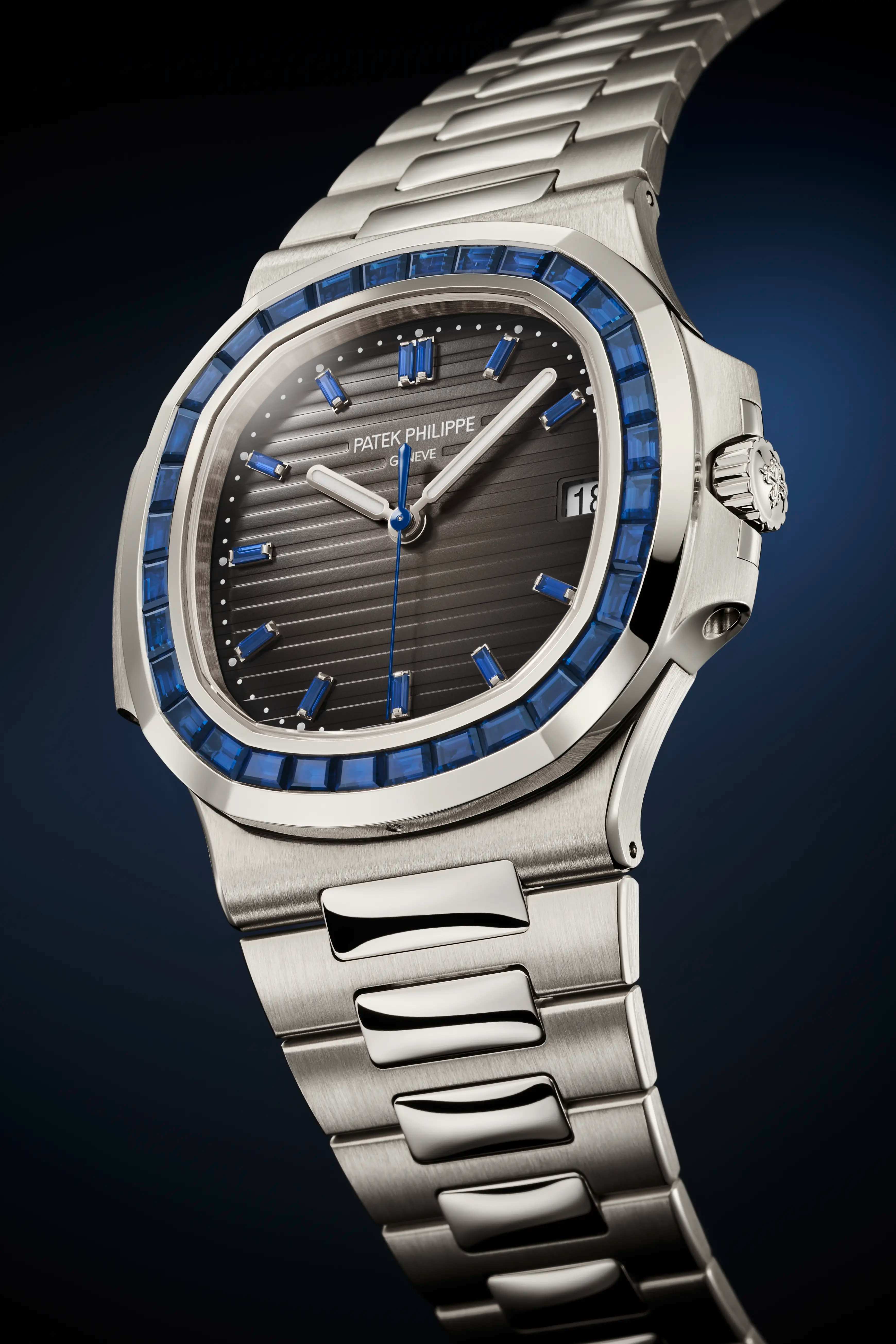 Nautilus ref. 5711/111P-001 Platinum | Patek Philippe