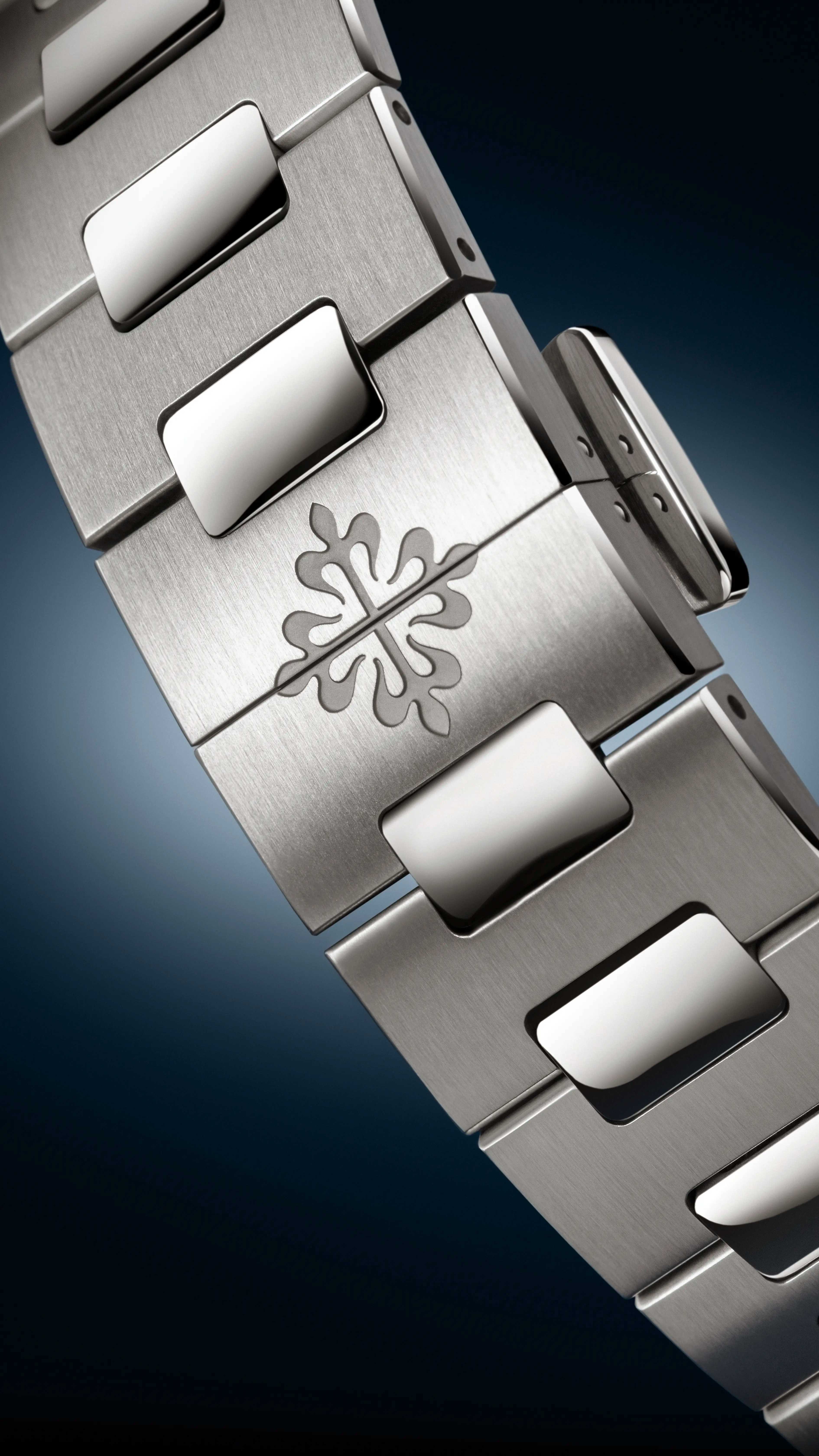 PP_5610_1P_001_DET_BRACELET_01