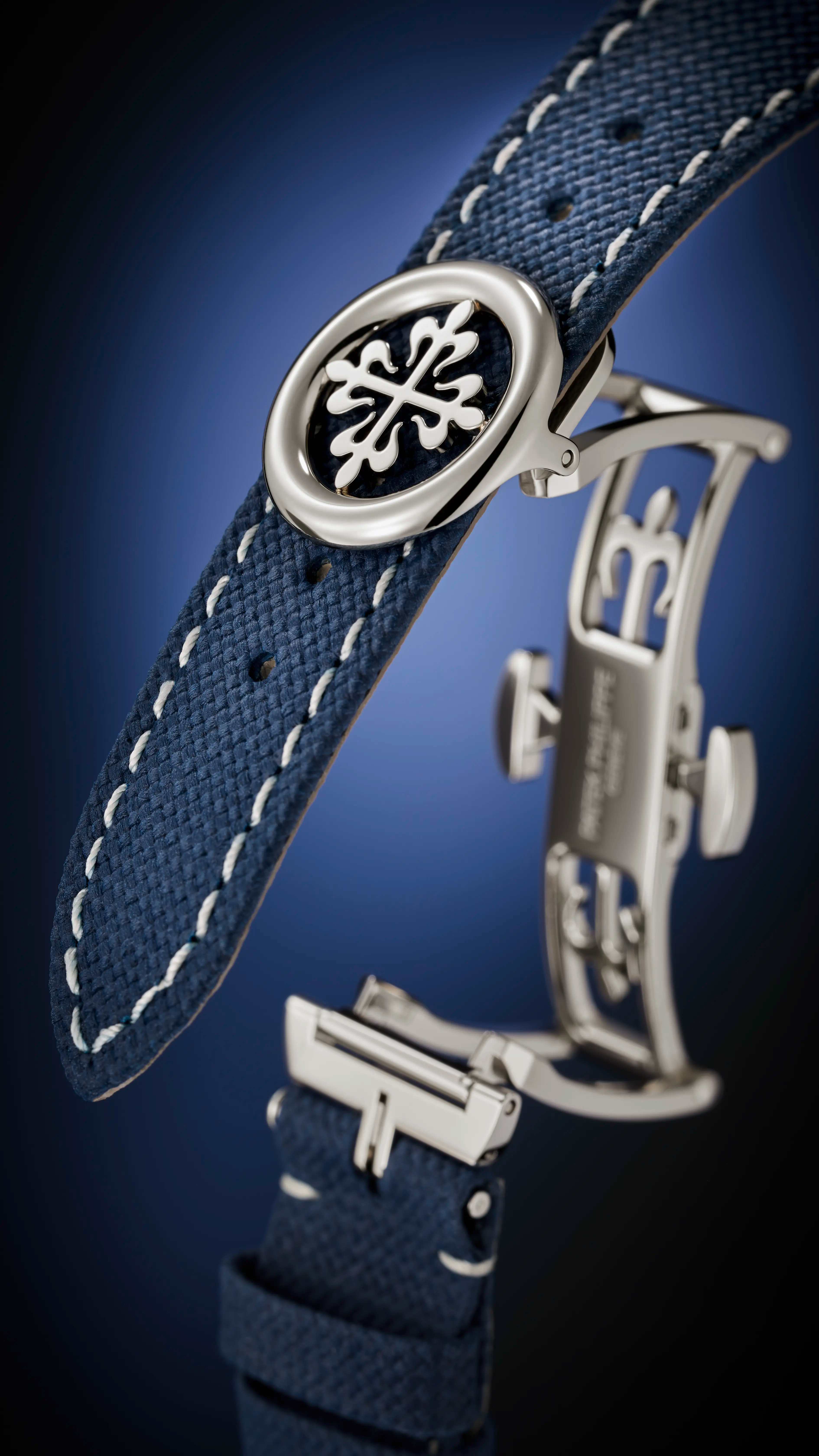 PP_5322G_001_DET_BRACELET_01