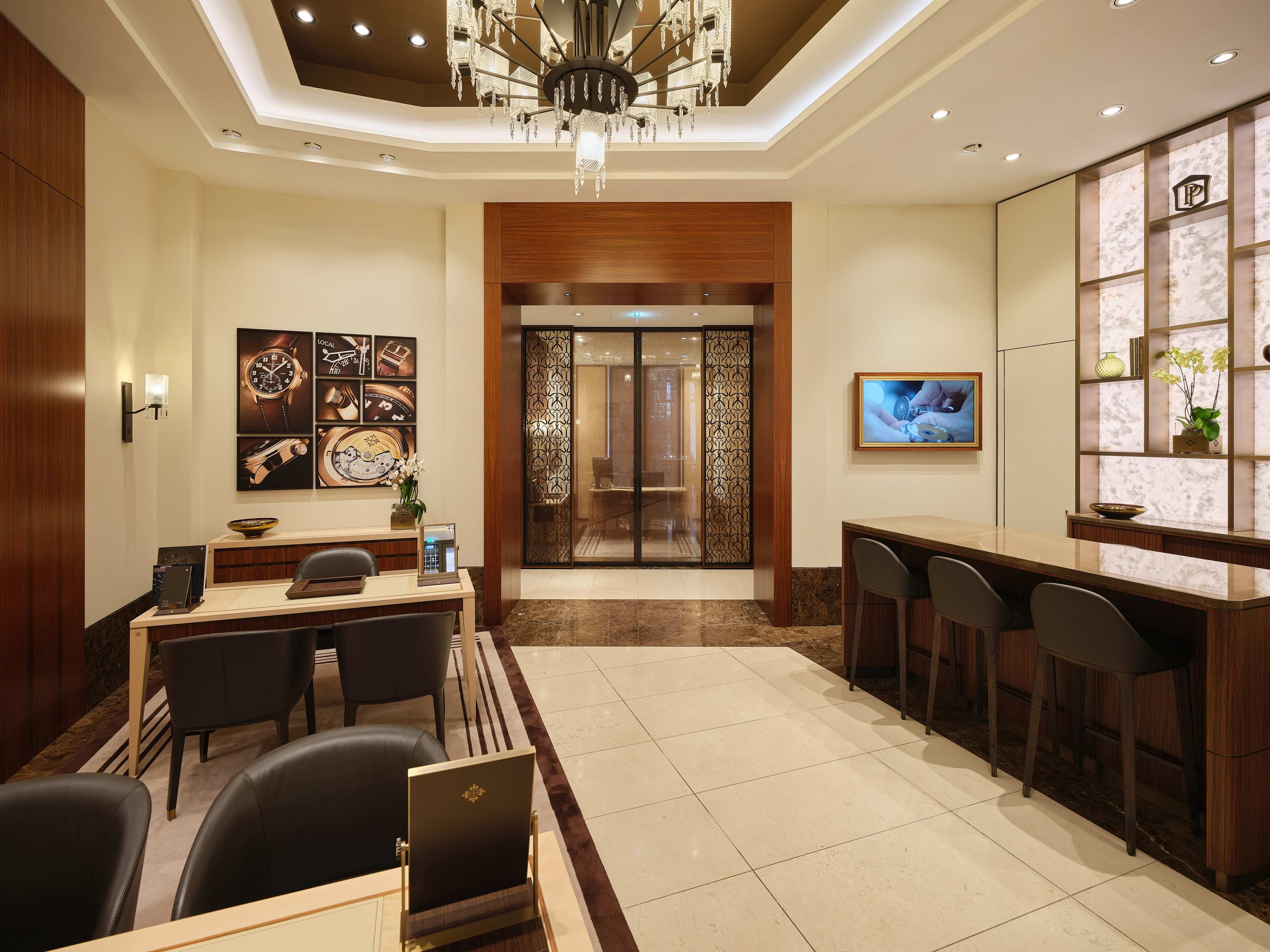 PP_POS_Germany_Frankfurt_Patek_Philippe_Boutique_Frankfurt_Goethestraße_interior_3