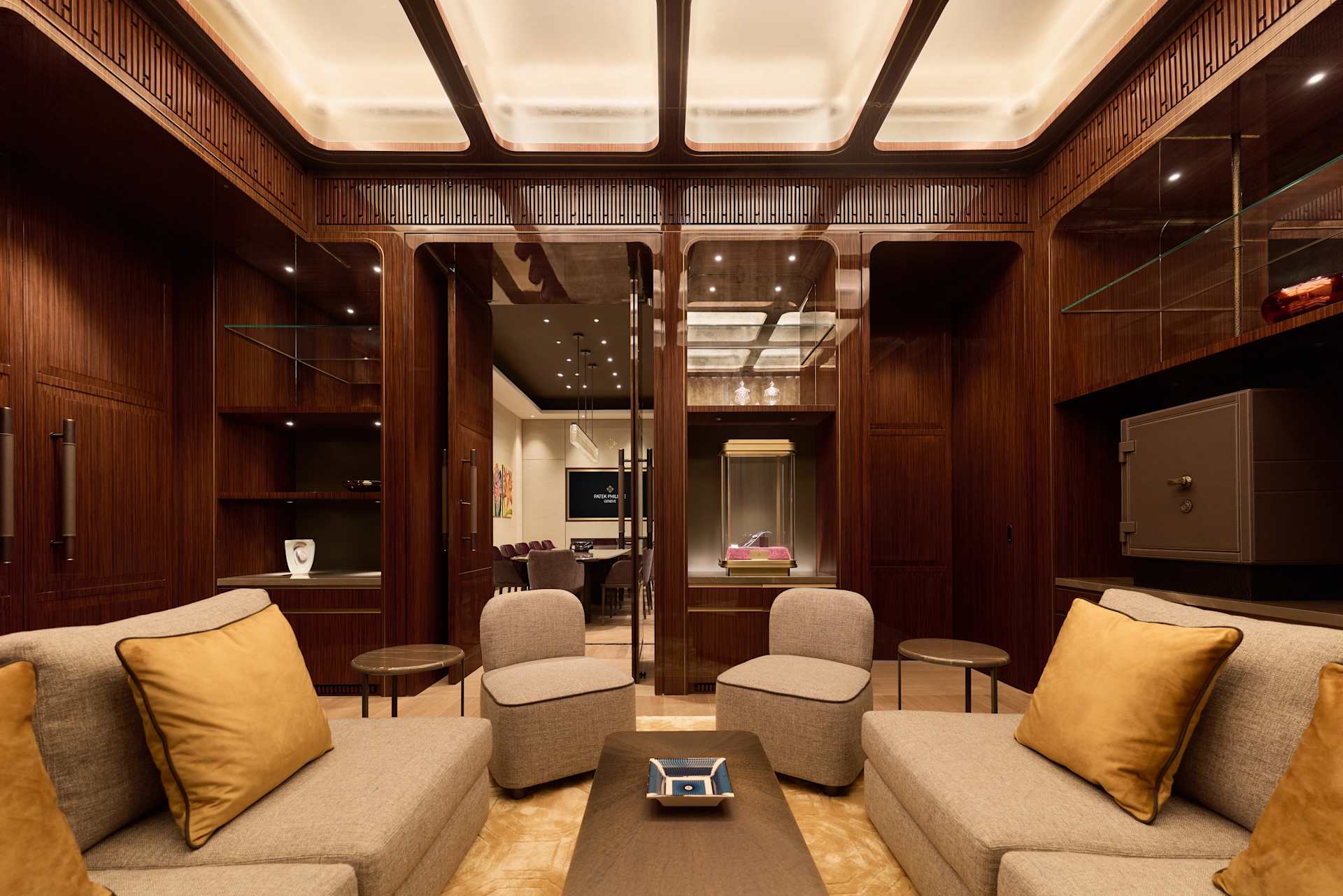 PP_POS_Thailand_Bangkok_Patek_Philippe_Boutique_Bangkok_Gaysorn_Village_interior_3