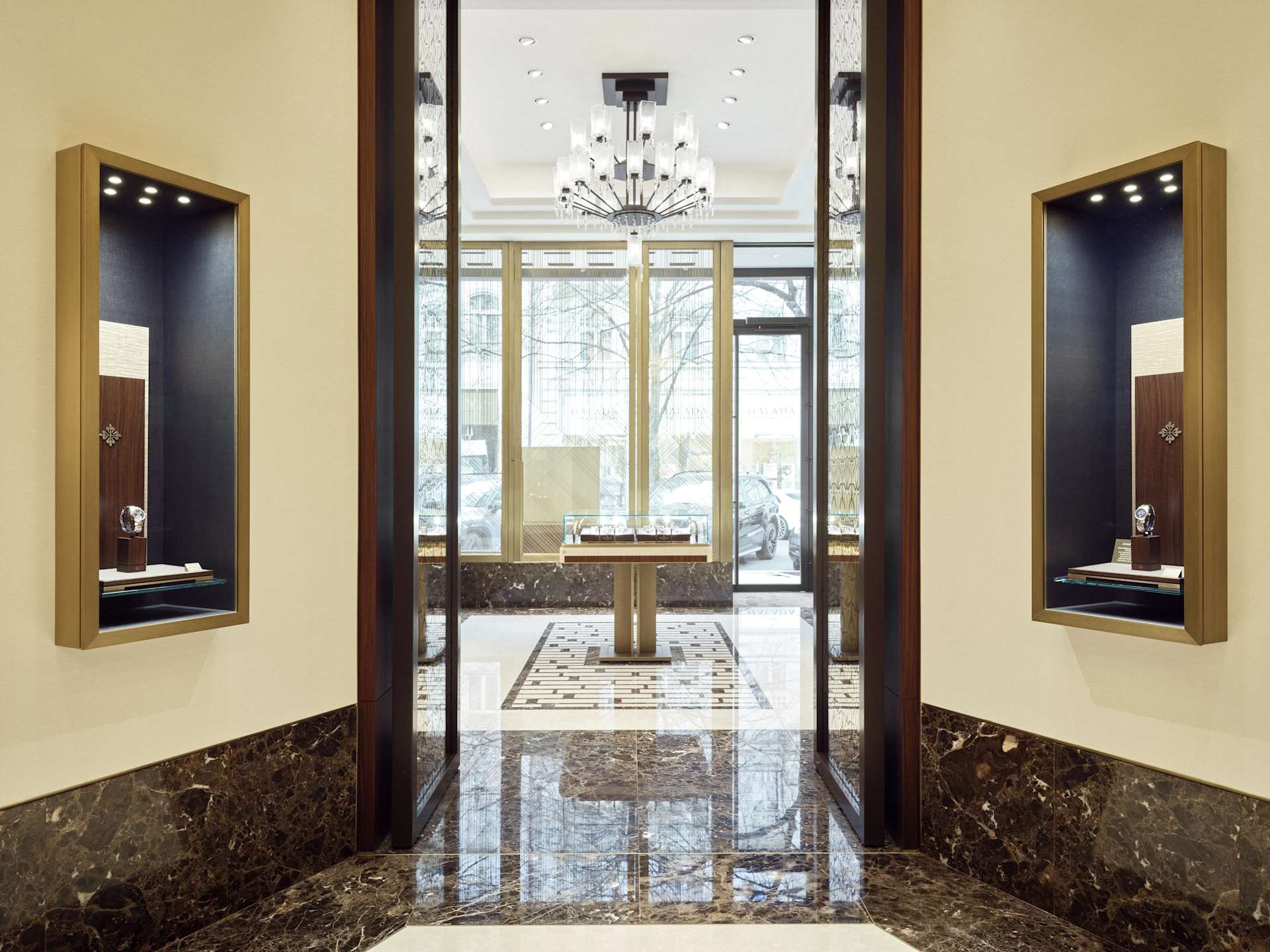 PP_POS_Czech_Republic_Praha_Patek_Philippe_Boutique_Praha_Parizska_interior_5