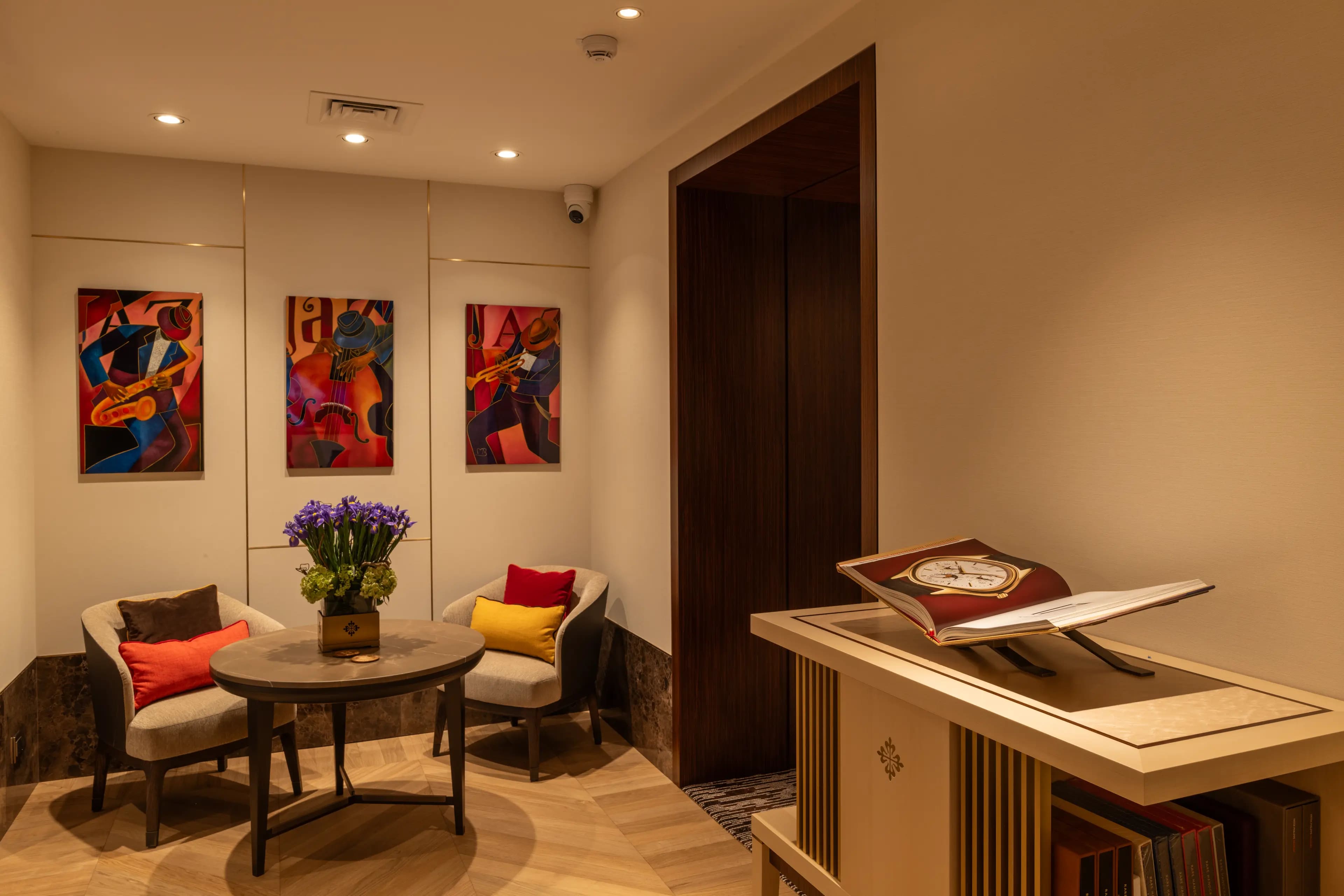 PP_POS_United_Kingdom_Birmingham_J.J_Rudell_interior_4