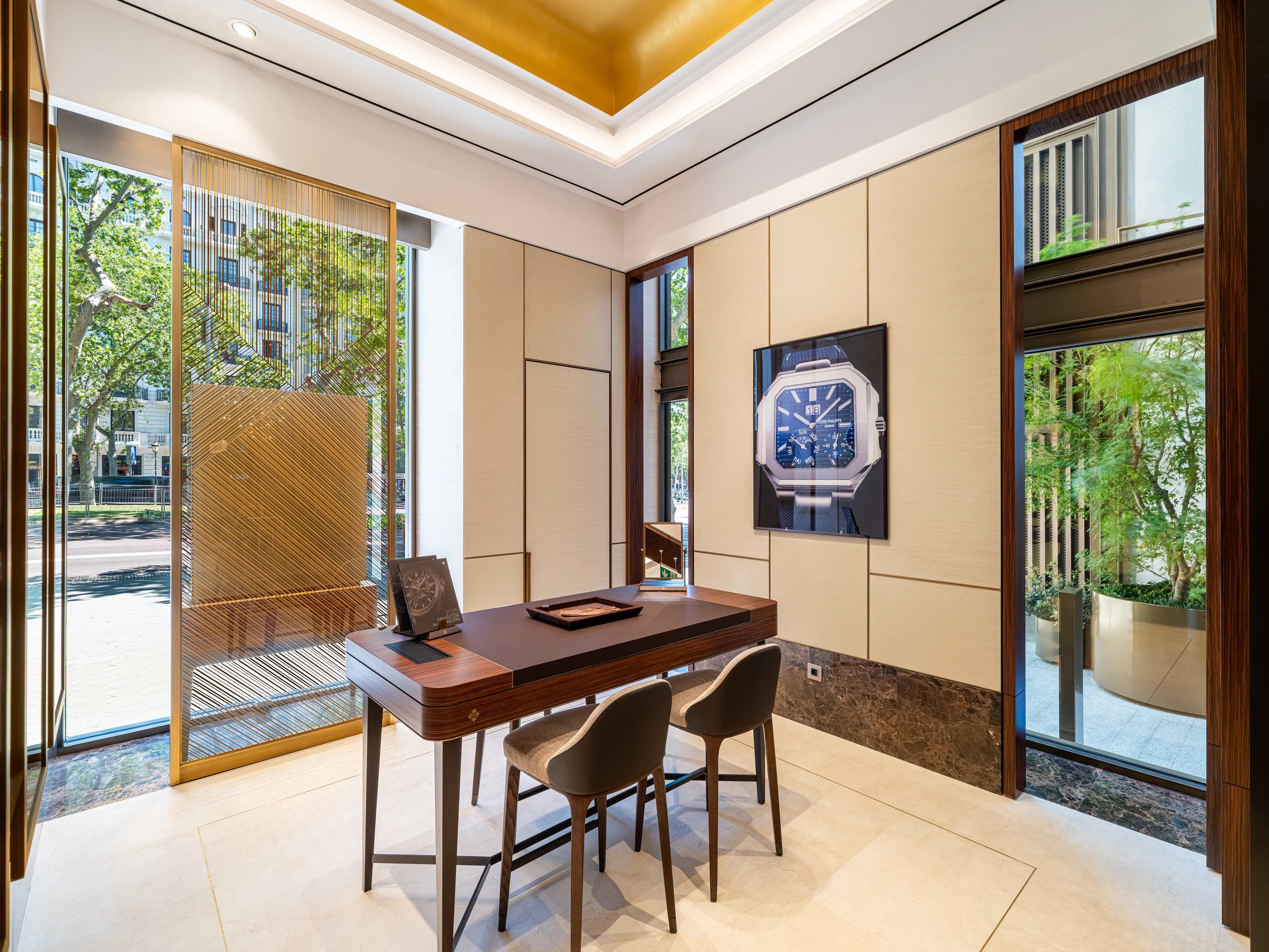 PP_POS_Spain_Madrid_Patek_Philippe_Boutique_Barcelona_Paseo_de_Gracia_interior_3