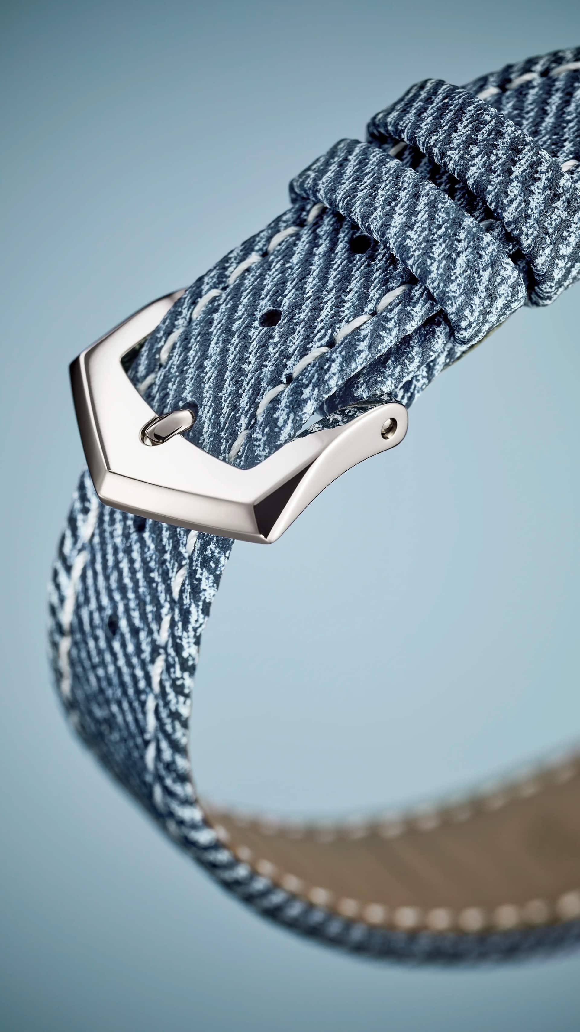 PP_7043G_001_DET_BRACELET_01