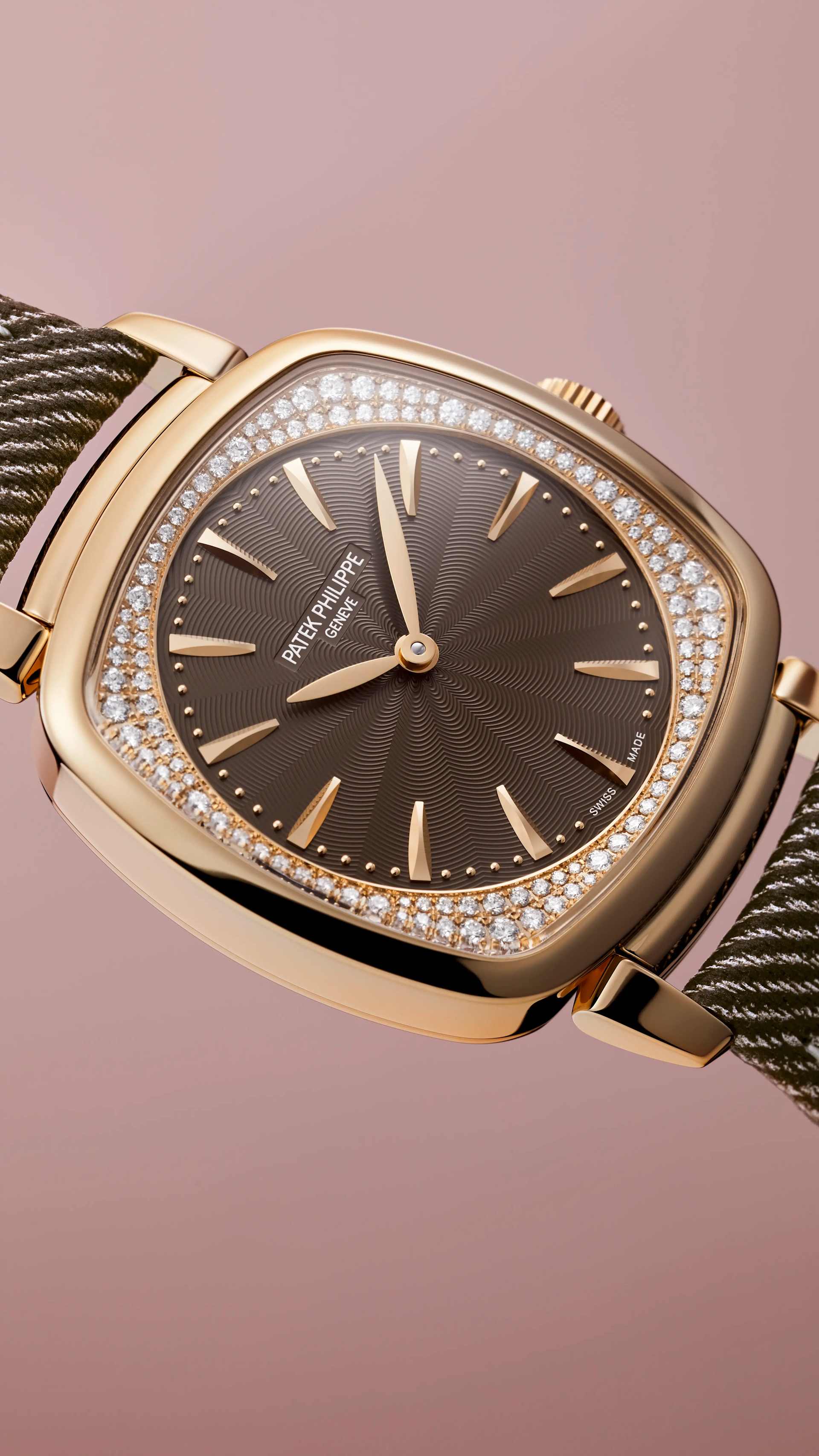 PP_7043R_001_DET_CASE_DIAL_01