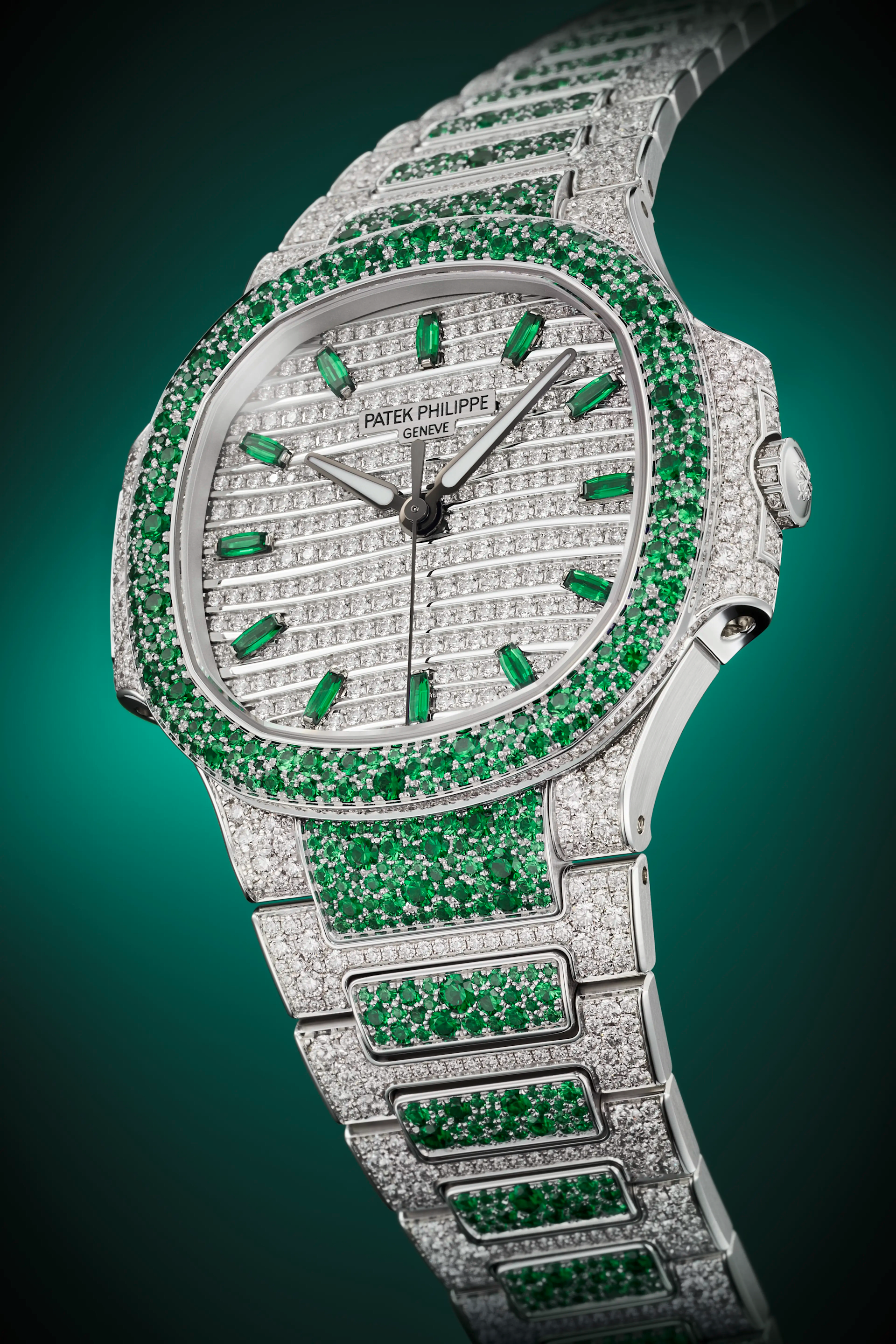 Nautilus Haute Joaillerie ref. 7118/1453G-001 | Patek Philippe